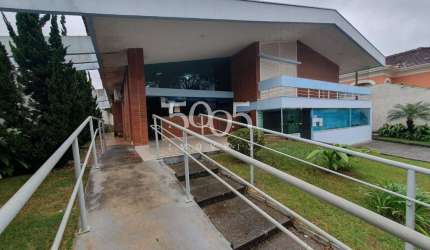 Imóvel comercial para locação no Centro de Itu, com 780m² de área construída em um total de 1.350 m²