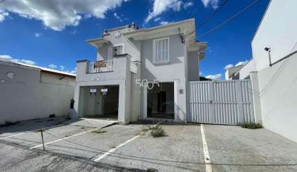Casa comercial assobradada à venda ou locação, bem localizada na Rua Floriano Peixoto em Itu/SP, com 281m² de construção e 481m²  de terreno