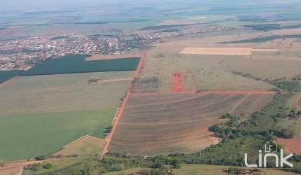 Fazenda 30 alqueires em Colina/SP