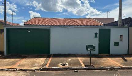 Casa Padrão à Venda