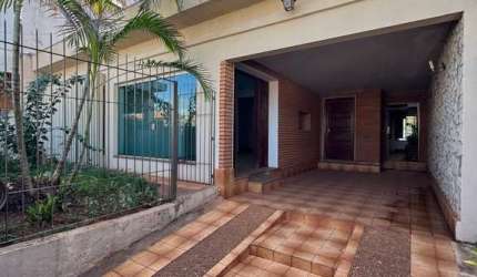 Casa, Salão e Barracão à Venda no Bairro Centro - Barretos/SP