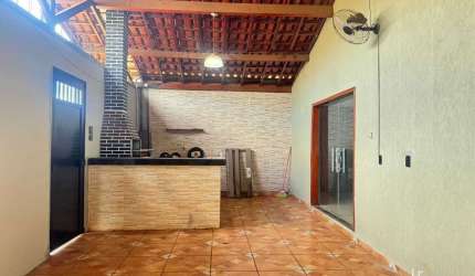 Casa à Venda no Bairro Zequinha Amêndola - Barretos/SP