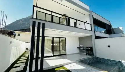 Casa de Alto Padrão de 4 suítes em Vargem Pequena - RJ