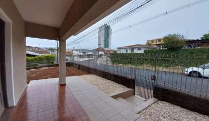 Casa comercial para alugar na Rua Machado de Assis, 626, Uvaranas, Ponta Grossa, 230 m2 por R$ 3.000
