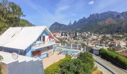 Casa à venda no bairro Fazendinha - Teresópolis/RJ