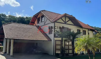 Casa à venda em Teresópolis/RJ