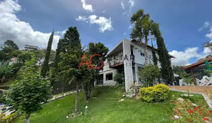 Casa à venda no bairro Golfe - Teresópolis/RJ