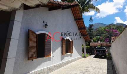 Casa à venda no bairro Carlos Guinle - Teresópolis/RJ