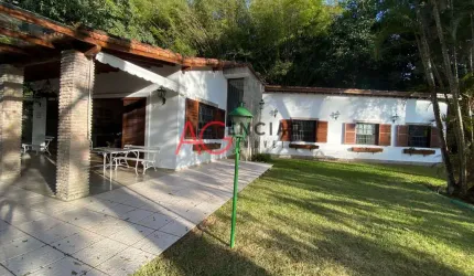 Casa à venda no bairro Barra do Imbuí - Teresópolis/RJ