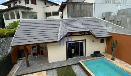 Casa com 4 quartos sendo 4 suítes  e 360 m2 - Venda - Alphaville