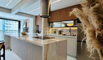 Apartamento recém reformado a venda com 97m² por R$ 1.530.000  - Alphaville