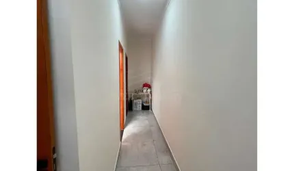 Casa à Venda em Jardim Novo II - 2 Dorms e 1 Suíte por R$345k