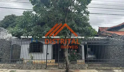 Casa a venda 04 quartos, 02 vagas no Jardim Leblon