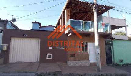 Casa com entrada coletiva para alugar no bairro Jardim Vitoria em Belo Horizonte