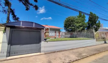 Casa com 2 quartos para alugar na Rua Osvaldo Cruz, 175, São José, São Leopoldo por R$ 5.500