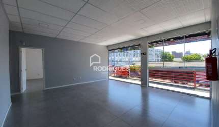 Sala comercial para alugar na Avenida Teodomiro Porto da Fonseca, 357, Padre Reus, São Leopoldo por R$ 1.150