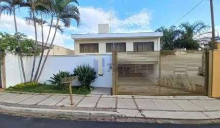 Casa com 4 quartos para alugar no Parque Santa Mônica, São Carlos , 267 m2 por R$ 5.374
