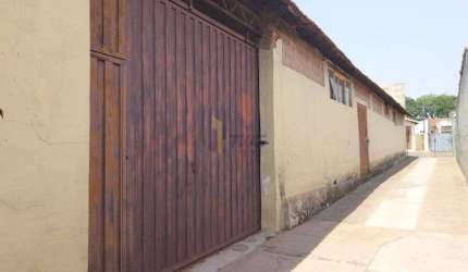 Barracão / Galpão / Depósito para alugar na Vila Marcelino, São Carlos  por R$ 889