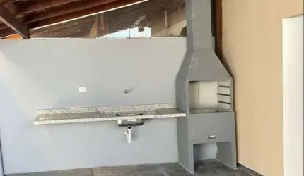 Casa em Condomínio à Venda no Parque Real - Cotia.