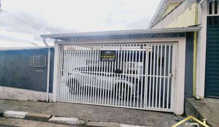 Casa Térrea à Venda no Bairro Jaguaribe em Osasco.