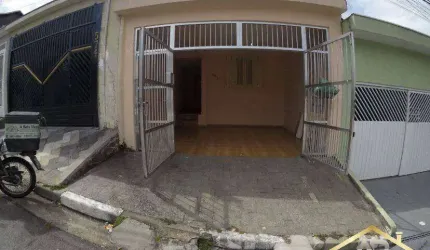 Casa Térrea -  no Jardim das Flores, 2 Quartos sendo 155m².