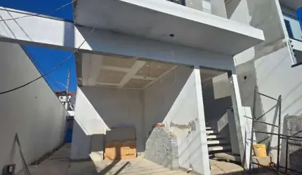 Sobrado Novo 3 Suítes, 4 Vagas e Piscina no Bela Vista em Osasco.