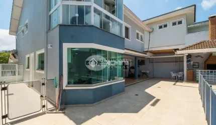 Casa em condomínio fechado com 4 quartos para alugar na Avenida Omar Daibert, 1, Swiss Park, São Bernardo do Campo, 318 m2 por R$ 17.000