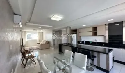 Apartamento com 3 quartos para alugar na Rua Isidoro Caetano, 190, Pioneiros, Balneário Camboriú, 122 m2 por R$ 12.000