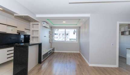 Apartamento com 2 quartos para alugar na Rua Brasil, 384, Centro, Canoas, 66 m2 por R$ 3.300
