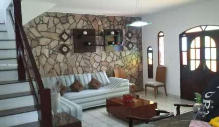 Casa para Venda em Salvador, Itapuã, 4 dormitórios, 1 suíte, 4 banheiros, 3 vagas