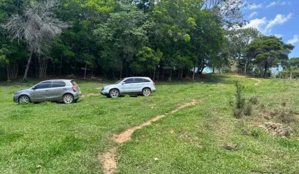 Fazendinha a 5km da MG010, sentido serra do cipó