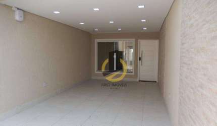 Sobrado à venda na Vila Gumercindo - 200m² - 4 suítes - varanda - 2 vagas - churrasqueira