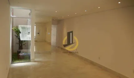 Sobrado à venda na Vila Gumercindo - 200m² - 4 suítes - varanda - 2 vagas - churrasqueira