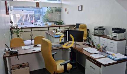 Salão comercial à venda - 165m² (construção) - 2 banheiros - cozinha - 4 vagas - Centro/SBC