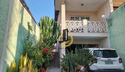 Casa à venda com 194m² no Jardim do Mar - 4 dormitórios (2 suítes) - Churrasqueira - Móveis planejados - 3 vagas - São Bernardo do Campo
