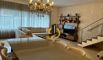 Sobrado à venda - 286m² - 3 suítes - 5 banheiros - Móveis planejados - 2 vagas - em Santo André