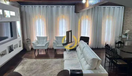 Sobrado à venda - 225m² - 3 dormitórios (1 suíte) - 4 banheiros - 3 vagas - em Santo André