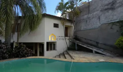 Casa térrea no Jardim Eltonville