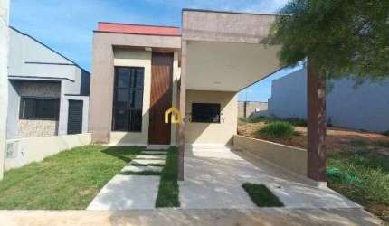 Condomínio Residencial Jardim - Excelente casa térrea com 3 dormitórios sendo uma suíte, no Condomínio Residencial Jardim, em Sorocaba SP.