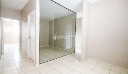 Sala comercial para alugar na Rua Gonçalves Dias, 67, Centro, Canoas, 56 m2 por R$ 1.200