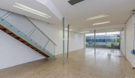 Ponto comercial para alugar na Rua Quinze de Janeiro, 481, Centro, Canoas, 71 m2 por R$ 2.000