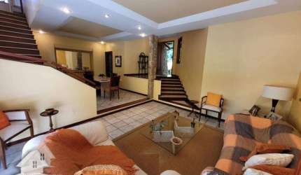 Casa duplex à venda de 5 quartos, 447m² por R$2.100.000 no Anil - Jacarepaguá -  RJ