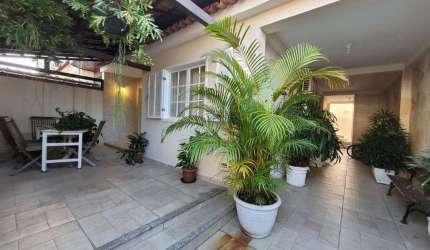 Casa duplex à venda, 3 quartos, 198m² por R$620mil - Freguesia - Jacarepaguá - Rio de Janeiro / RJ