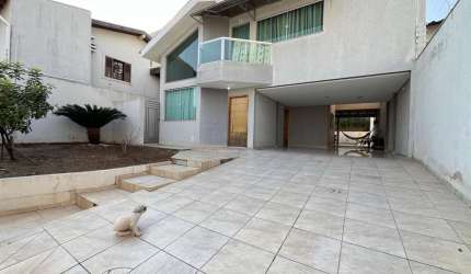Casa para Venda em Campo Grande, Monte Castelo, 3 dormitórios, 1 suíte