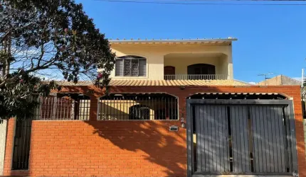 Casa para Venda em Campo Grande, Vila Alba, 5 dormitórios, 4 suítes, 6 banheiros, 3 vagas
