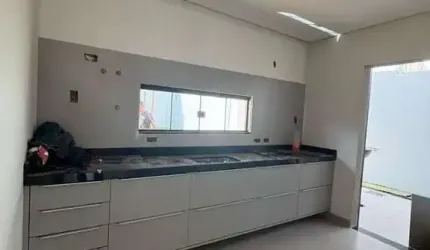 Casa para Venda em Campo Grande, Pioneiros, 3 dormitórios, 1 suíte, 3 banheiros, 2 vagas