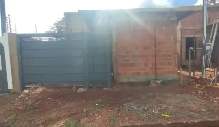 Casa para Venda em Campo Grande, SANTO AMARO, 2 dormitórios, 1 suíte, 2 banheiros, 1 vaga