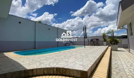 Casa com piscina mobiliada e equipada com 1 suíte mais 2 dormitórios e uma casa aos fundos com 1 suíte mais 1 dormitório!