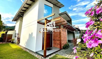 Casa com 3 dormitórios (sendo 1 suíte) com área de festas e piscina no bairro Cedrinho