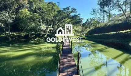 Sitio/Chacára com Piscina, Lagoa e Casa pronta para moradia